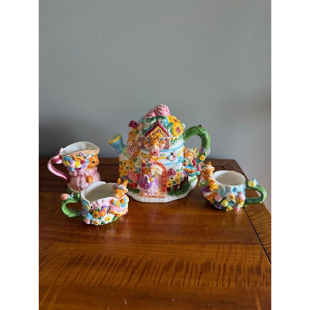 Easter Springtime bunny Mercuries 1999 Tea Pot & accessories